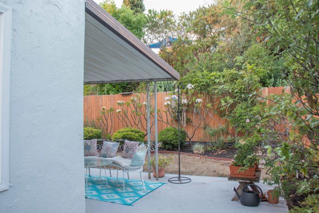 1682 Saddlehorn Drive, San Marcos CA: https://media.crmls.org/mediaz/0f7dae8e-58d9-412b-96f6-d15e43c5de84.jpg