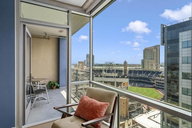 321 10th Ave, San Diego CA: https://media.crmls.org/mediaz/0f7e5fa7-0577-48e5-a592-24d94abcc70f.jpg