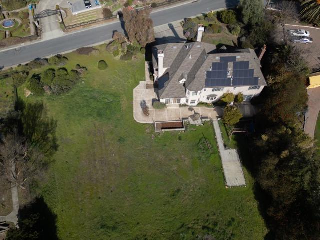 3650 Valley Ridge Lane, San Jose CA: https://media.crmls.org/mediaz/0f7ea3fc-5cb7-4a63-abad-c80cecb2c37e.jpg