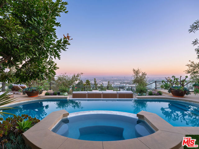 7100 La Presa Drive, Los Angeles CA: https://media.crmls.org/mediaz/0f81fe7e-a08e-4482-ad00-4c80c29dfe6d.jpg