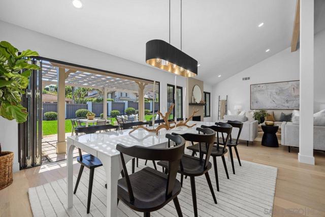 1127 Santa Rufina Court, Solana Beach CA: https://media.crmls.org/mediaz/0f834f95-1727-45cb-8d27-6e2a179b3b23.jpg