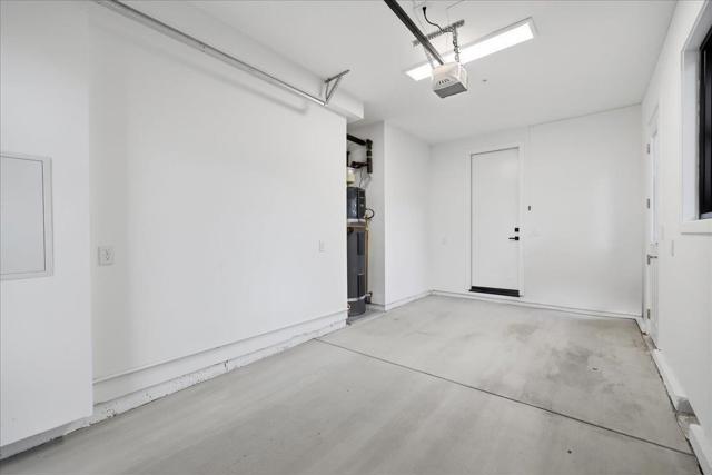 852 La Para Avenue, Palo Alto CA: https://media.crmls.org/mediaz/0f83c214-33d2-4b52-b383-fa926f5caf5c.jpg