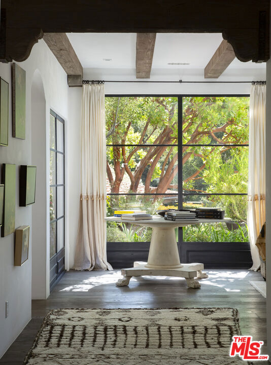 770 Via Manana, Montecito CA: https://media.crmls.org/mediaz/0f851e81-0c62-45fd-83e9-d6bd9494d0a8.jpg