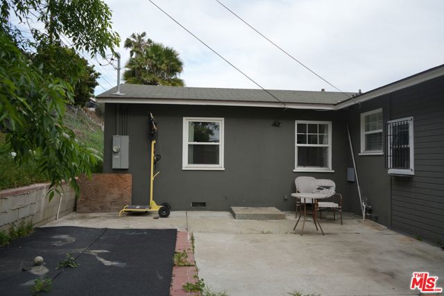1819 W 129th Street, Gardena CA: https://media.crmls.org/mediaz/0f852a90-af84-4afe-a3ce-1e318aa7787a.jpg