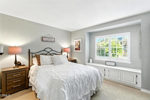 Detail Gallery Image 12 of 20 For 1095 Amberton Ln, Thousand Oaks,  CA 91320 - 3 Beds | 2/1 Baths