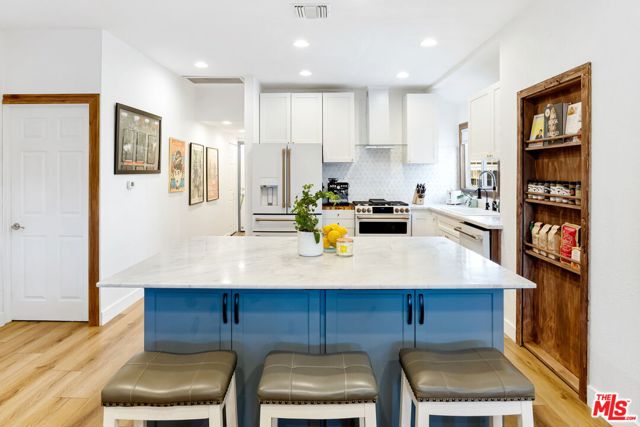 341 E 64th Street, Los Angeles CA: https://media.crmls.org/mediaz/0f86ad47-350d-42b2-81d6-bdb72edadfa8.jpg