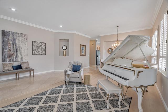 8845 Wine Valley Circle, San Jose CA: https://media.crmls.org/mediaz/0f86df52-2cd2-46a1-b736-570783e2e724.jpg