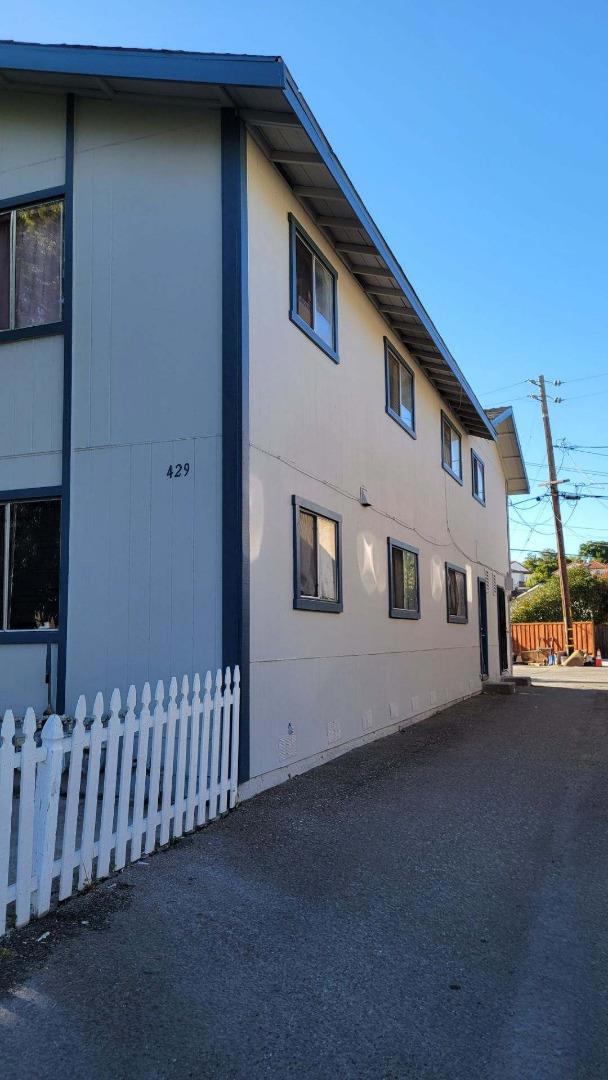 429 Osgood Court, San Jose CA: https://media.crmls.org/mediaz/0f87867d-1a78-4597-a860-e9fb14243b30.jpg