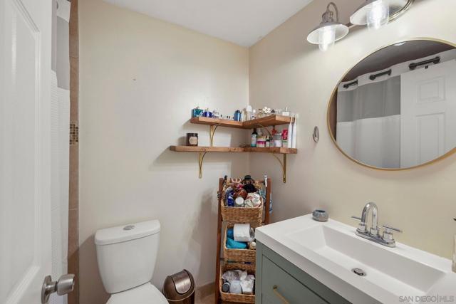 127 Warner Street, Oceanside CA: https://media.crmls.org/mediaz/0f87f544-946e-43ea-995d-fa2c2590b103.jpg