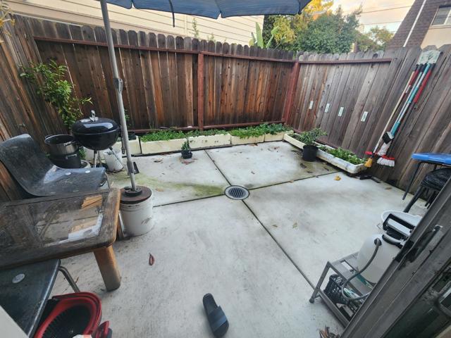 42 Tahoe Court, Walnut Creek CA: https://media.crmls.org/mediaz/0f87fcb8-2991-4e67-b944-9e86af9748ba.jpg