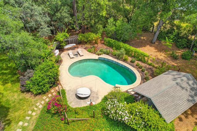 2640 Gayle Lane, Auburn CA: https://media.crmls.org/mediaz/0f881f25-bddd-40c6-9884-e0a3ed01cd7e.jpg