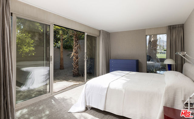 40281 Sand Dune Road, Rancho Mirage CA: https://media.crmls.org/mediaz/0f883ecb-8d75-4f16-889e-a76c1482a96f.jpg