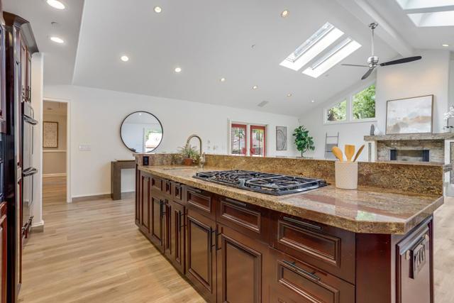 Image 12 of 40 For 989 Coeur D Alene Way