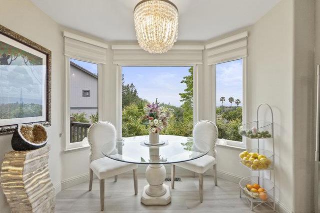 5958 Dry Oak Drive, San Jose CA: https://media.crmls.org/mediaz/0f88c8d6-0d06-453e-98e0-aa93dc40d63c.jpg