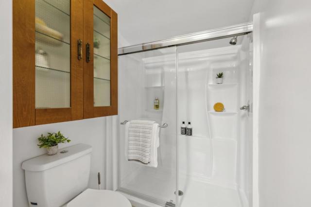 500 Klamath Street, Brisbane CA: https://media.crmls.org/mediaz/0f88c932-4d9a-4ccc-8cf1-2374056fb614.jpg