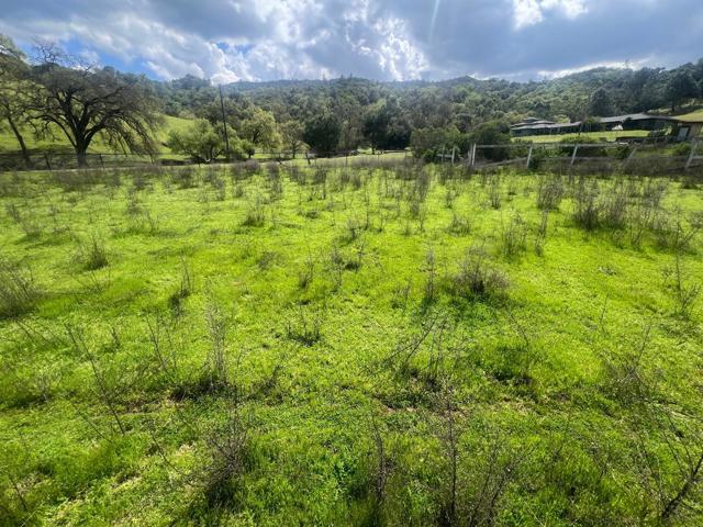 5390 Little Uvas Road, Morgan Hill CA: https://media.crmls.org/mediaz/0f89e30a-b169-4839-bb34-db84fc5c6f61.jpg