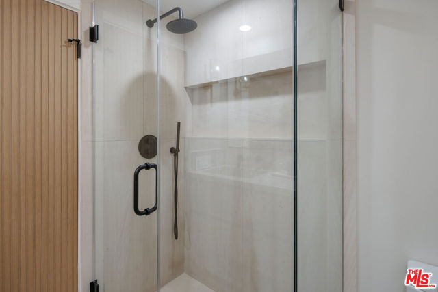 818 N Doheny Drive, West Hollywood CA: https://media.crmls.org/mediaz/0f8a8a5d-e58a-4b39-9ad2-ab890f91fd50.jpg