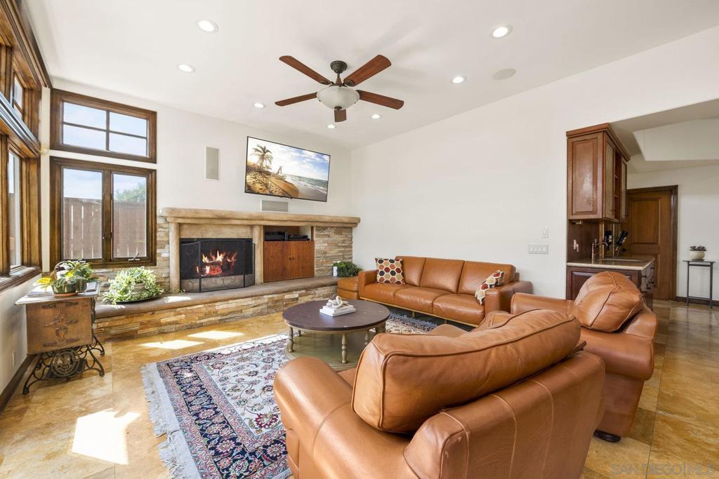 MLS #250041241SD image #23