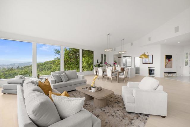 16460 Wood Acres Road, Los Gatos CA: https://media.crmls.org/mediaz/0f8ae8ff-05c3-47e7-a6df-a37b251bf9a0.jpg