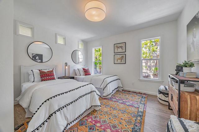 371 Jeter Street, Redwood City CA: https://media.crmls.org/mediaz/0f8b18e2-5806-4736-9c75-f747634cb9dc.jpg