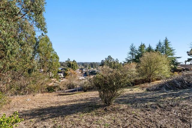 5365 Maretta Drive, Soquel CA: https://media.crmls.org/mediaz/0f8b3efc-24e3-4f10-8371-0a2e1707d5be.jpg