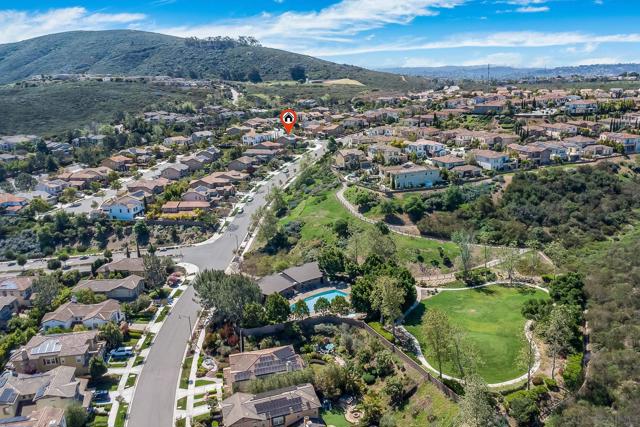 7152 Sitio Corazon, Carlsbad CA: https://media.crmls.org/mediaz/0f8c15d2-59bf-4b40-a84e-d8e38f94e209.jpg