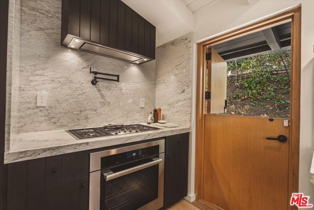 737 Halliday Avenue, Los Angeles CA: https://media.crmls.org/mediaz/0f8ccbbf-4d2d-4f1a-87cf-499e188fac0c.jpg