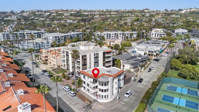 Detail Gallery Image 27 of 27 For 2110 Avenida De La Playa #C,  La Jolla,  CA 92037 - 3 Beds | 2/1 Baths