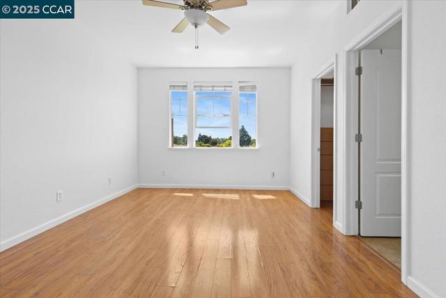 1582 Chandler St, Oakland CA: https://media.crmls.org/mediaz/0f8e0b2c-35c8-462c-b8af-6c7ec518a2b3.jpg