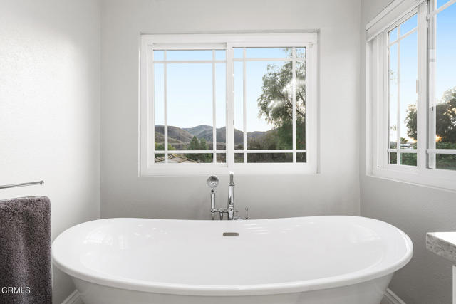 Detail Gallery Image 21 of 30 For 1894 Rambling Rd, Simi Valley,  CA 93065 - 4 Beds | 3 Baths