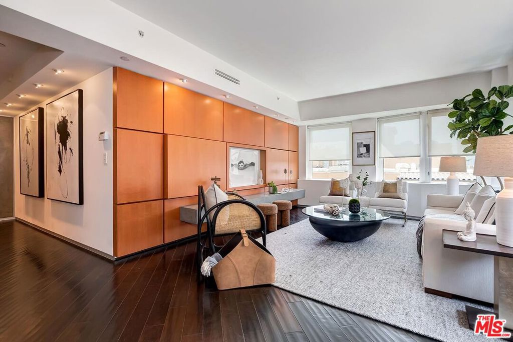 10520 Wilshire Boulevard #506