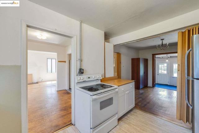 2840 Mount Diablo ST, Concord CA: https://media.crmls.org/mediaz/0f8f466d-932f-472b-b27c-de157b0533ab.jpg