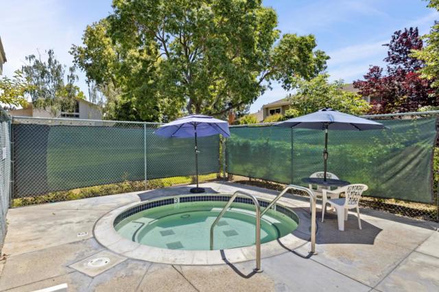 10892 Northfield Square, Cupertino CA: https://media.crmls.org/mediaz/0f904506-6179-4361-8564-f0b3609dce0d.jpg