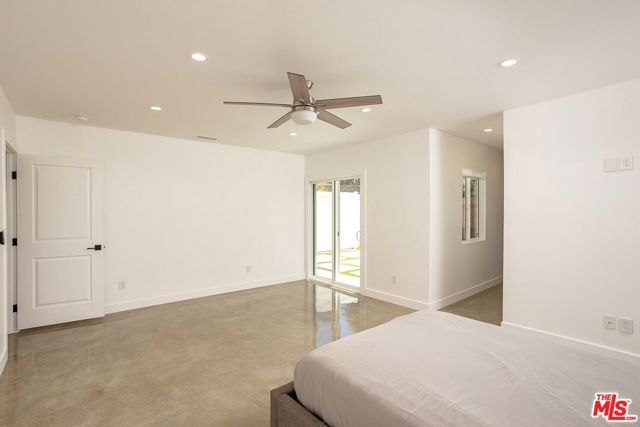 7413 Jamieson Avenue, Reseda CA: https://media.crmls.org/mediaz/0f904bfc-f047-4305-9395-0015cd7beeeb.jpg