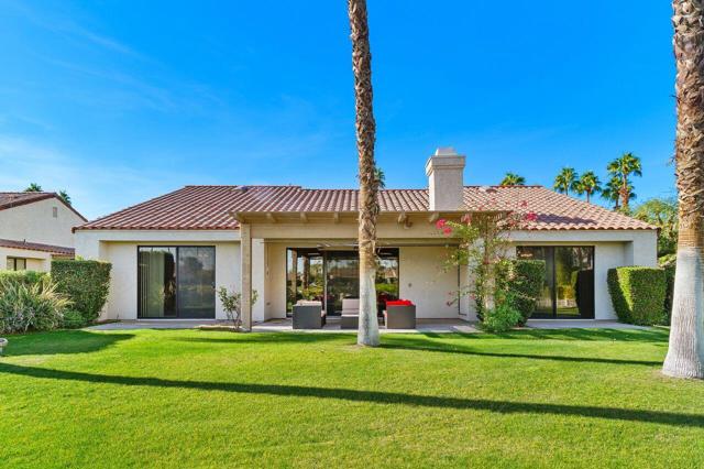 10321 Sunningdale Drive, Rancho Mirage CA: https://media.crmls.org/mediaz/0f907a09-8147-4a8a-a1fc-120d174fff3a.jpg