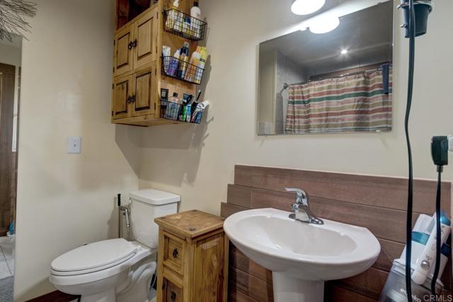 Detail Gallery Image 18 of 35 For 1380 Oak Hill Dr #42,  Escondido,  CA 92026 - 3 Beds | 2 Baths
