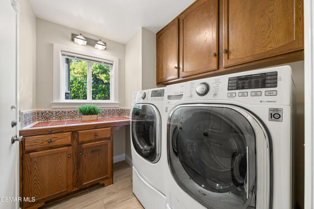 2008 Goldenrod Court, Westlake Village CA: https://media.crmls.org/mediaz/0f9466e0-d289-43fc-a486-4deeb14f30e1.jpg
