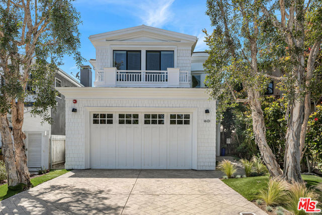 1601 PINE Avenue, Manhattan Beach, California 90266, 5 Bedrooms Bedrooms, ,1 BathroomBathrooms,Residential,Sold,PINE,22153483