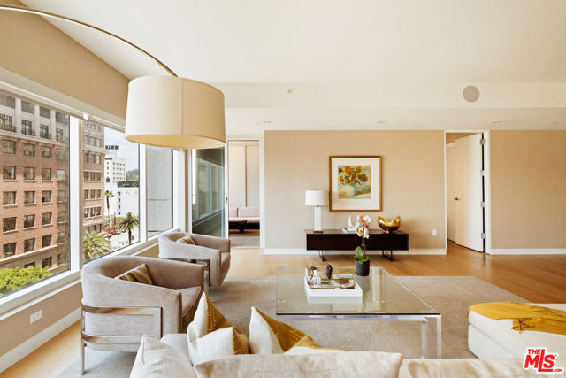 2 Bed Home for Sale in Los Angeles, California
