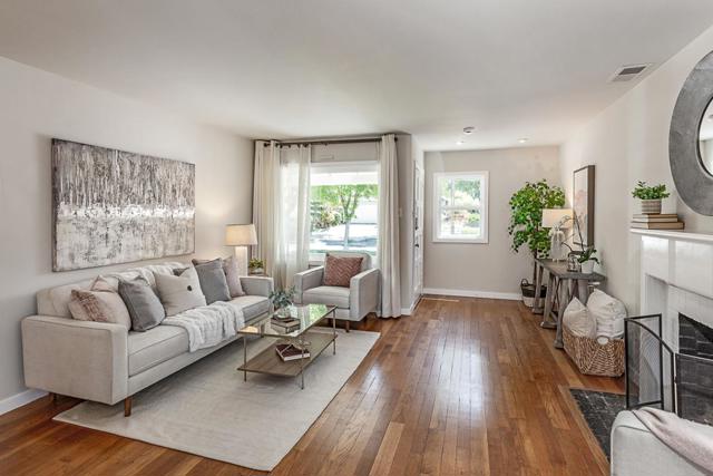 1327 Madera Avenue, Menlo Park CA: https://media.crmls.org/mediaz/0f969bd1-b7fa-465a-b0bc-91850f85306f.jpg