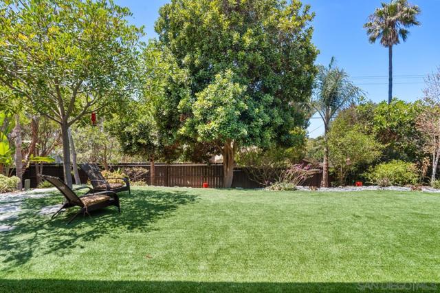 1180 Devonshire Dr, Encinitas CA: https://media.crmls.org/mediaz/0f9806c7-50a6-44f5-b57a-0eaad61c5236.jpg