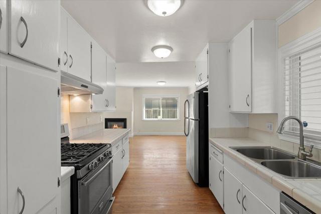 495 Giannini Drive, Santa Clara CA: https://media.crmls.org/mediaz/0f986580-ccd5-4062-8929-e36f89a7dc88.jpg