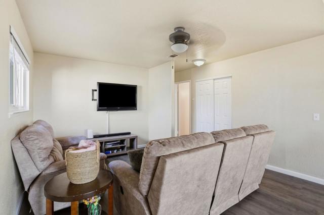 2048 Southwood Drive, Vacaville CA: https://media.crmls.org/mediaz/0f991402-44a8-48ea-a5d6-f79f118c8ab3.jpg