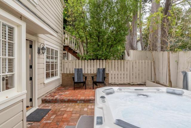 24587 Castro Lane, Carmel CA: https://media.crmls.org/mediaz/0f99cbc8-5253-4319-ac65-650d37676ea2.jpg