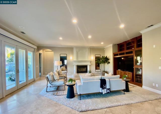 Image 24 of 60 For 1021 Pebble Beach Dr