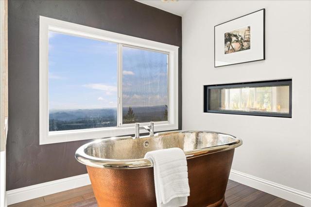 25220 Quail Ridge Road, Los Gatos CA: https://media.crmls.org/mediaz/0f9a76fb-7ce5-41ae-a197-9cc36e38a985.jpg