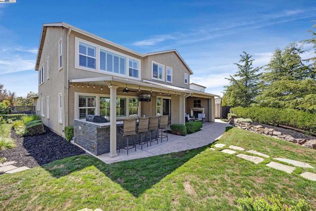 3838 Santa Fe Lane, Tracy CA: https://media.crmls.org/mediaz/0f9aa51f-e2e7-42fa-8ed8-5d62b558149c.jpg