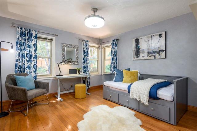 1720 Hillman Avenue, Belmont CA: https://media.crmls.org/mediaz/0f9b0ec5-bebe-40b8-8615-43e0b54f4710.jpg