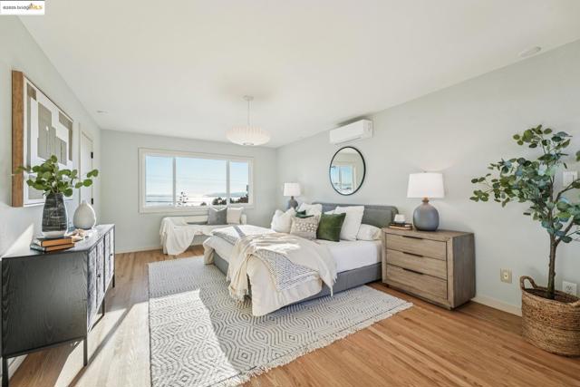 19 Highland Blvd, Kensington CA: https://media.crmls.org/mediaz/0f9bb6e8-3dde-4fb9-8e9f-4e1de850b579.jpg