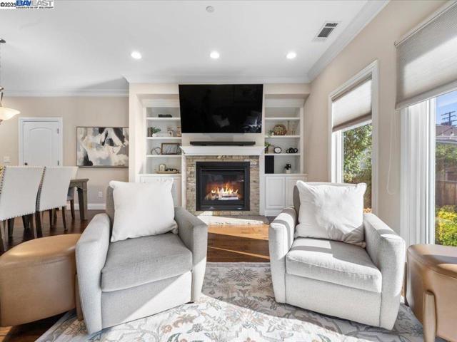 741 N N St, Livermore CA: https://media.crmls.org/mediaz/0f9c1190-6c34-43cf-9e74-34ccec6484ed.jpg